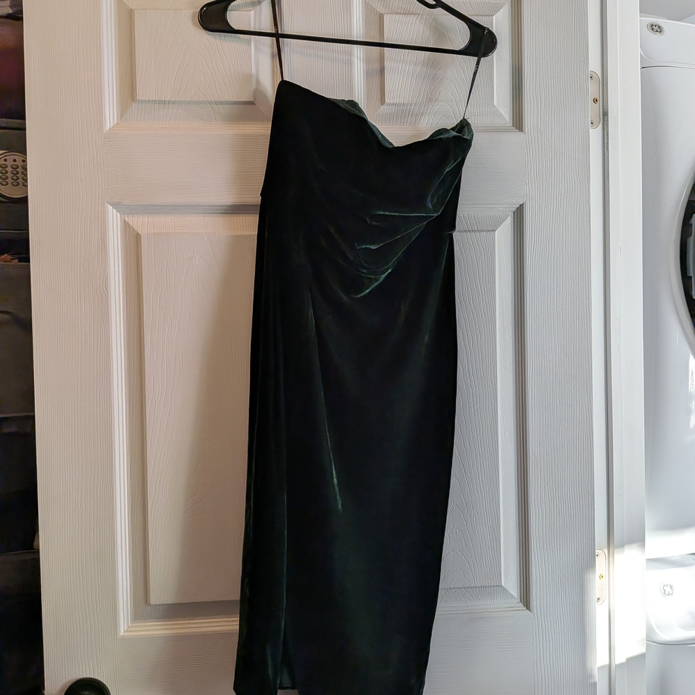 Lulu's Strapless Black Velvet Dress